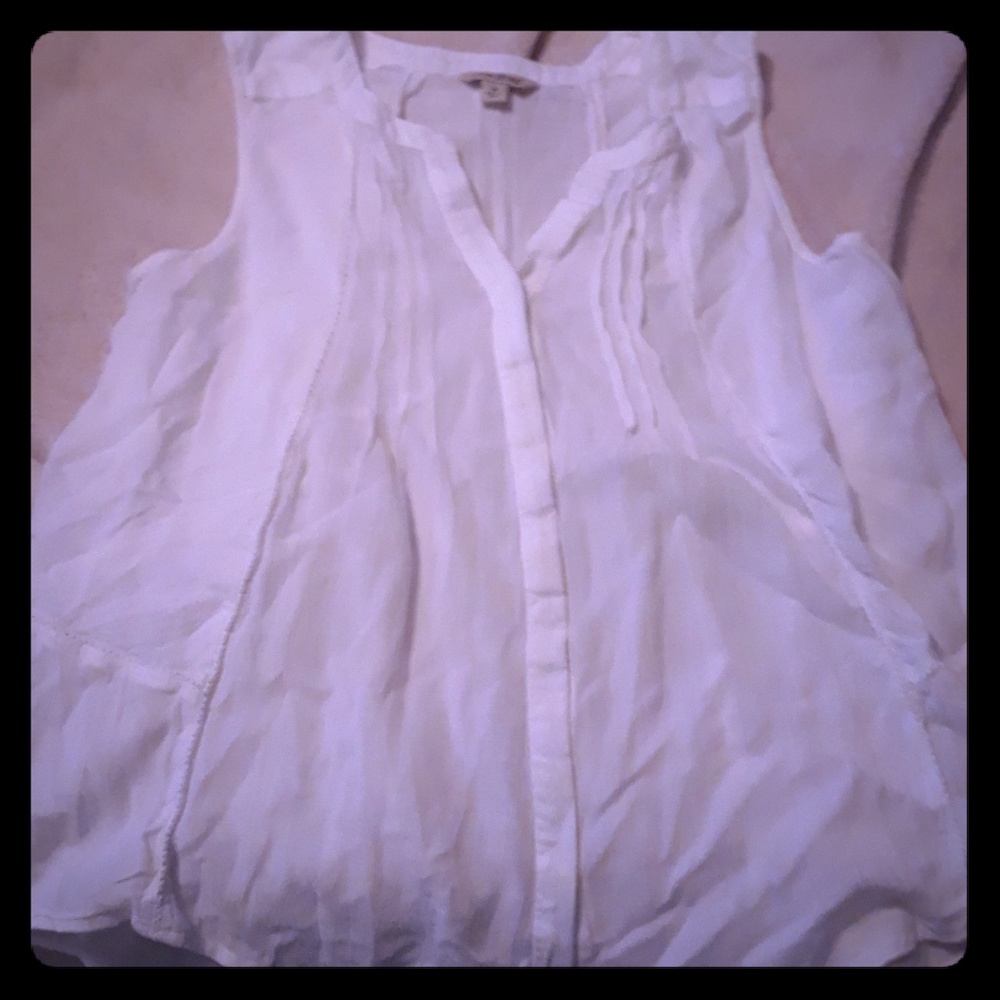 Super Cute Sleeveless Lucky Brand Blouse